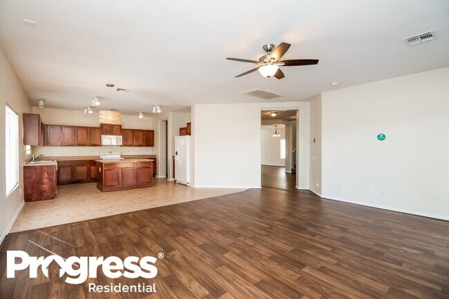 Building Photo - 5202 W Apollo Rd