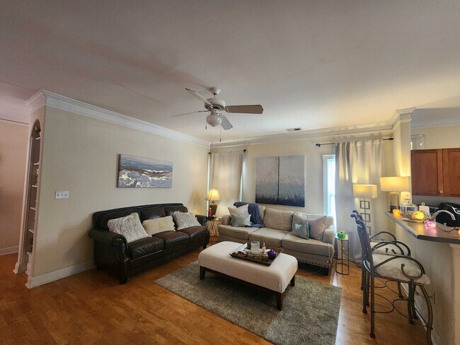 Building Photo - 165 Artisan Pl