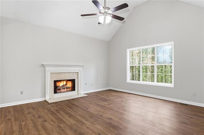 Building Photo - 181 N Springs Dr