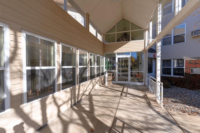 Foto del edificio - Silver Lake Pointe