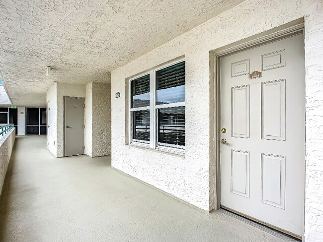 Building Photo - 2055 S Atlantic Ave
