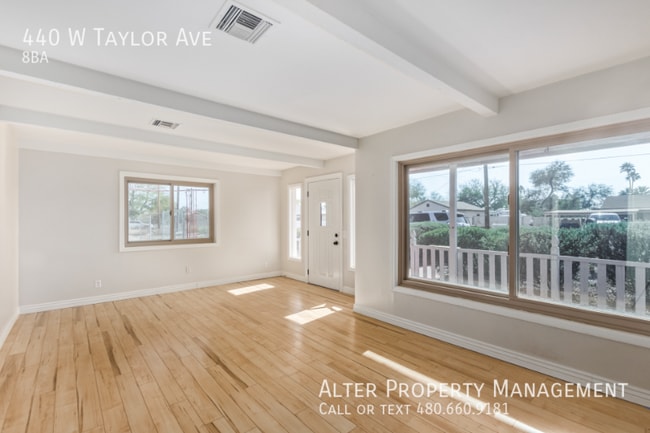 Building Photo - 440 W Taylor Ave