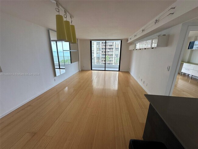 Foto del edificio - 200 SE 15th Rd