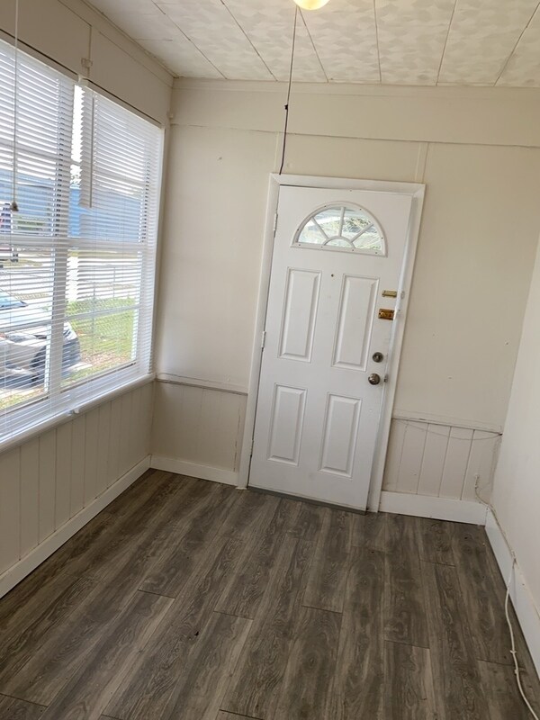 Photo - 1409 S Westmoreland Dr Townhome