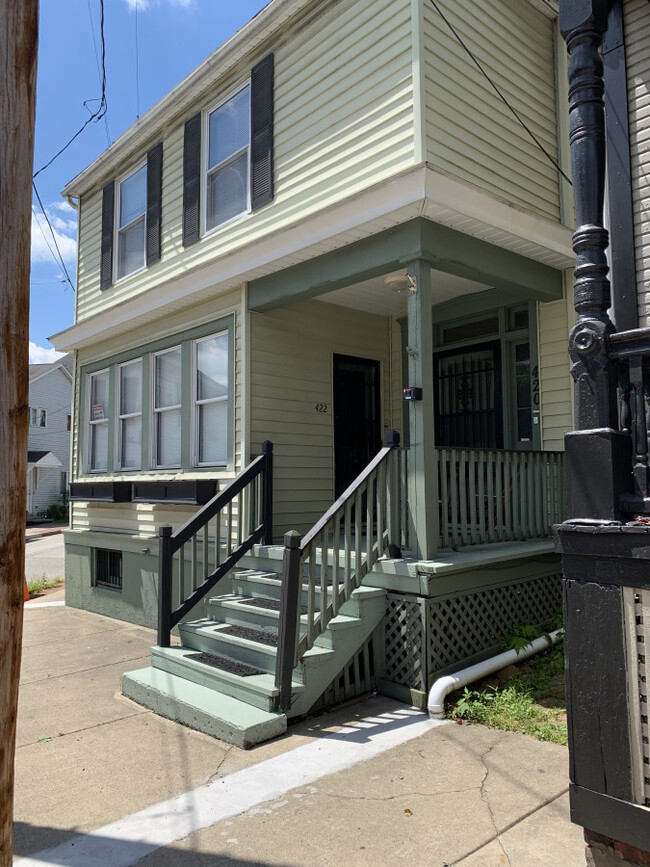 Building Photo - 422 S Maple Avenue (Downstairs)