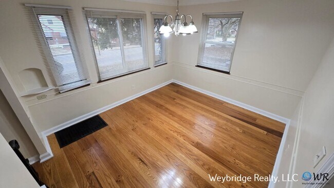 Foto del edificio - Cozy 2BD 1BTH Cape Cod in College Hill