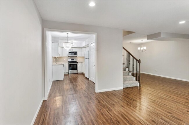 Foto del edificio - 15022 Baxter Village Dr