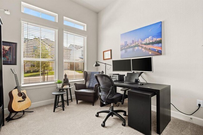 Foto del edificio - 12810 Stanford Dr