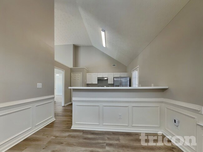 Foto del edificio - 1270 St Francis Ct