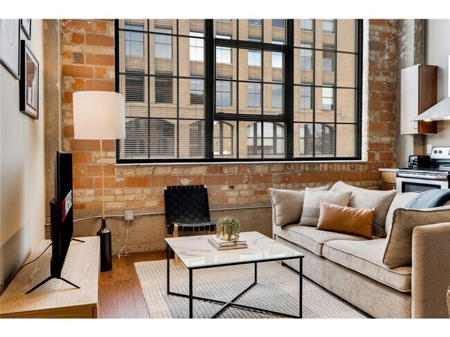 Foto del edificio - 730 N Washington Ave