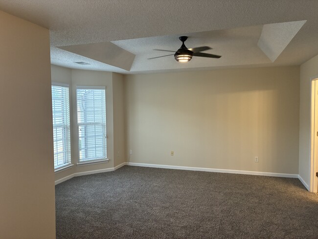 Dormitorio principal - 7573 Rutgers Cir