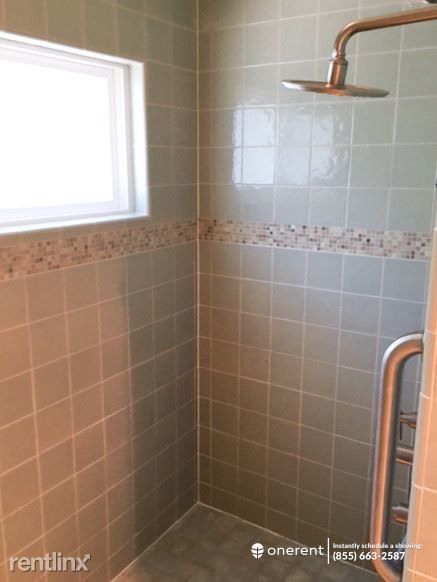 Building Photo - 4 br, 3 bath House - 805 Covington Rd -