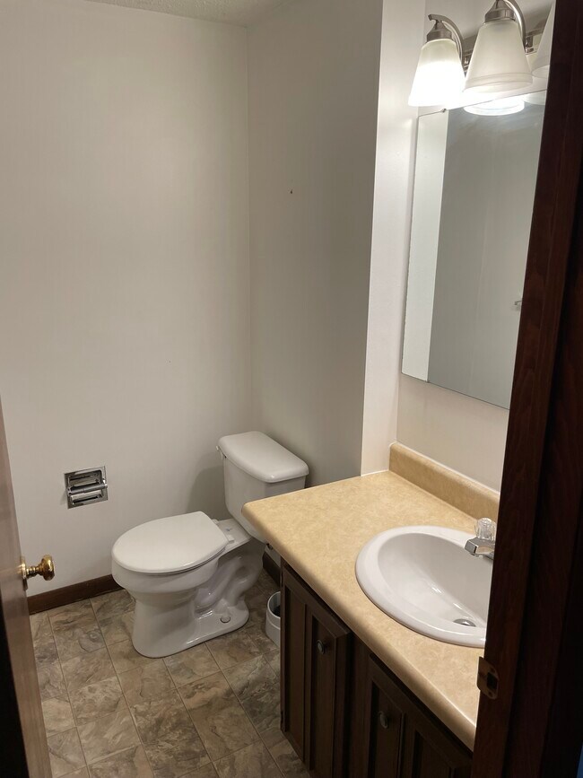 6335 Robinson Rd Unit 2, Lockport, NY 14094 6335 Robinson Rd Lockport