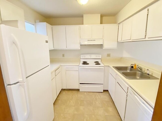 Building Photo - 908 Hearthridge Ct