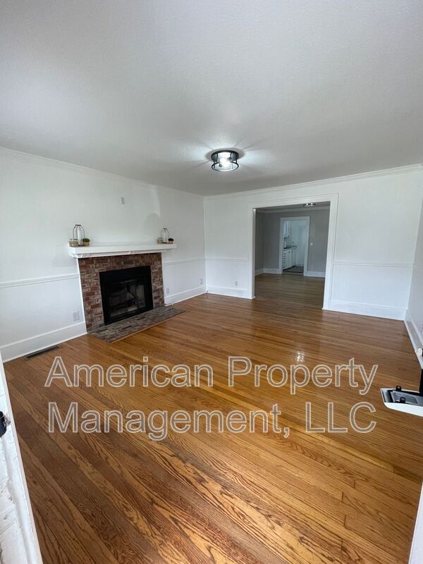 Foto del edificio - 1227 S College Ave