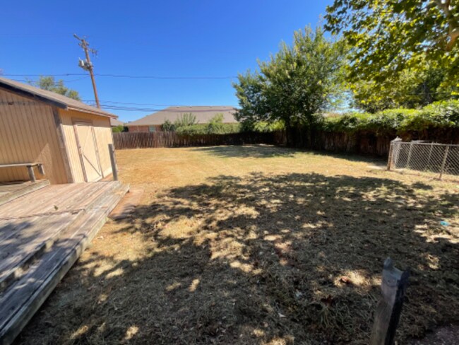 Foto del edificio - 4715 Catalina Dr