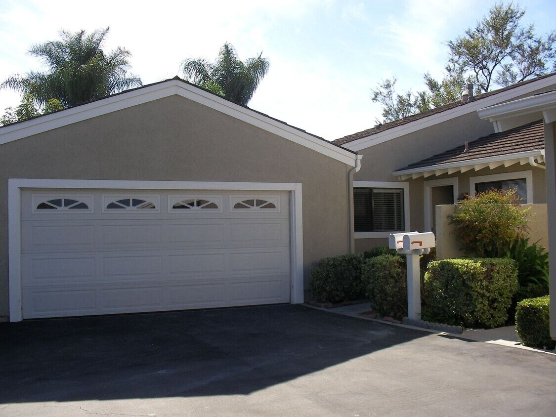Primary Photo - Irvine Home with Large Yard!