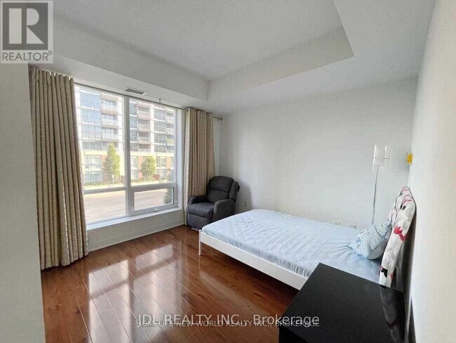Building Photo - 25-TH25 Singer Ct
