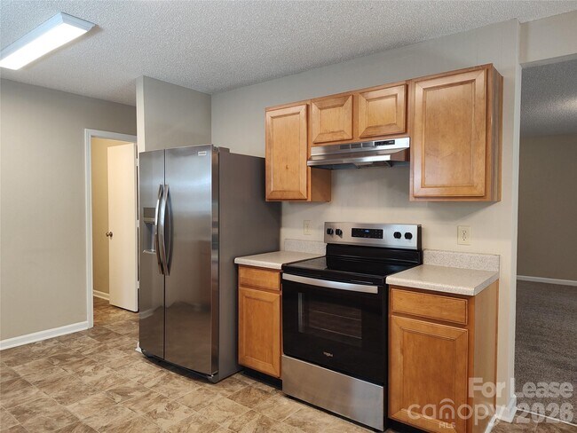 Foto del edificio - 2038 Dunsmore Ln