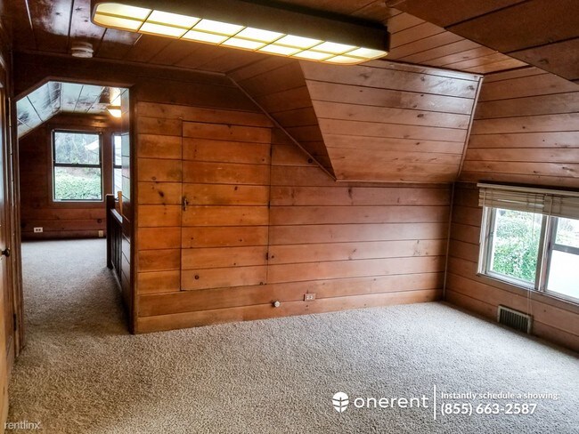 Foto del edificio - 4 br, 2.5 bath House - 911 Lakeside Ave S