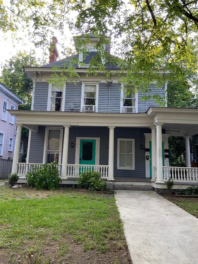 Building Photo - 323 Orange St