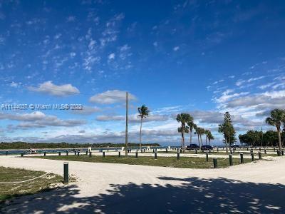 Foto del edificio - 1721 Seaway Dr