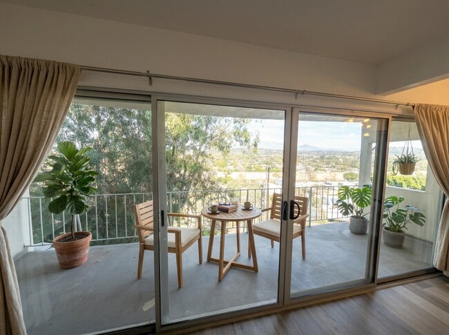 Foto del edificio - 2849 Waverly Dr