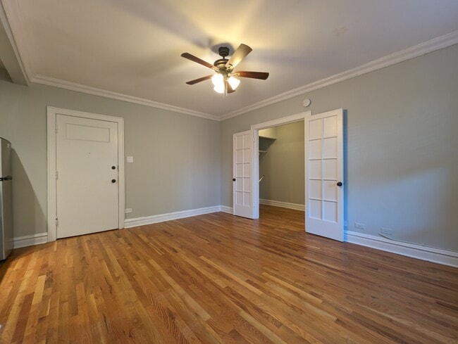 Building Photo - 4735 N Hermitage Ave