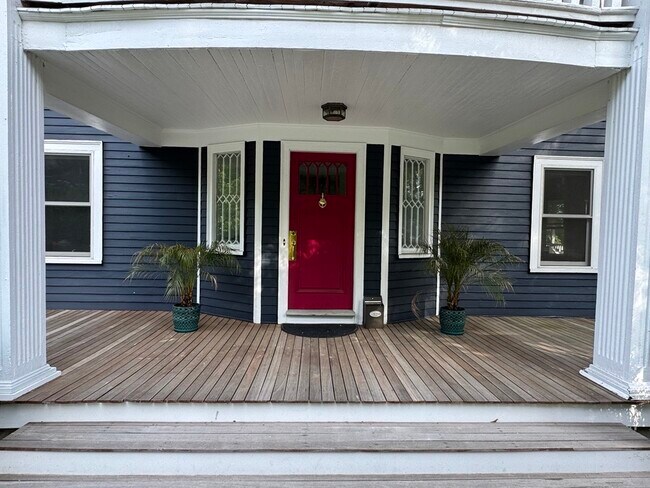 Foto del edificio - 161 Highland Ave