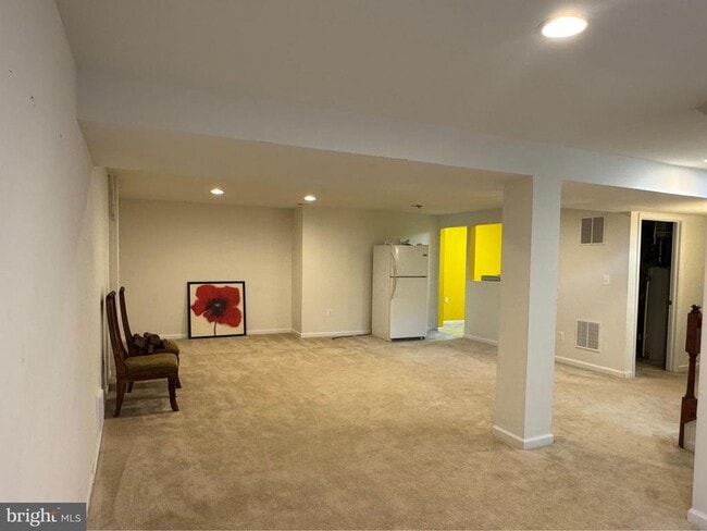 Building Photo - 3238 Fledgling Cir