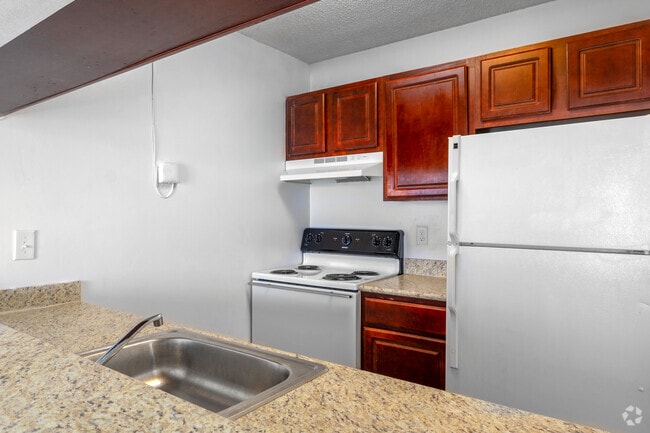 2BR, 1BA -755SF - Kitchen - Winchester Gardens