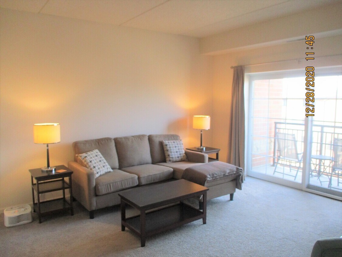 Foto principal - 9530 Cook Ave