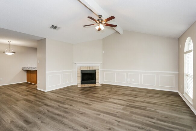 Building Photo - 6715 Oregon Trail