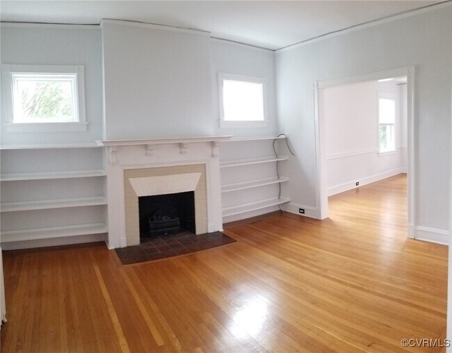 Foto del edificio - 527 N Sheppard St