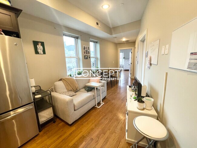 Foto del edificio - 497 Commonwealth Ave