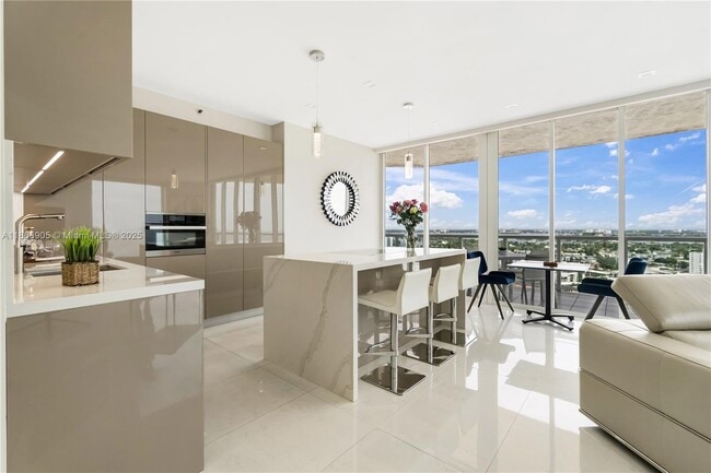 Building Photo - 7330 Ocean Terrace