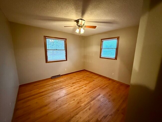 Foto del edificio - 2285 Highview Dr