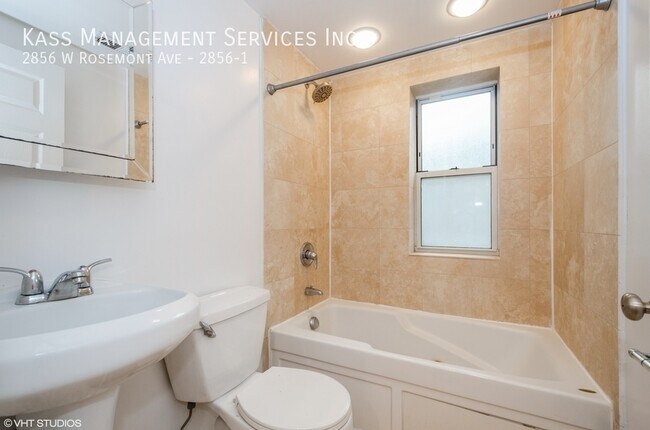 Foto del edificio - 2856 W Rosemont Ave