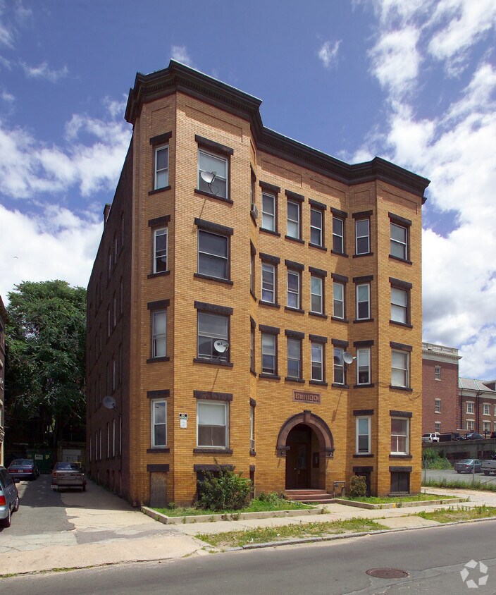 Building Photo - 29 Spring St