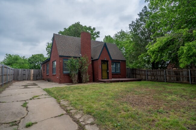 Foto del edificio - Cute Tulsa Home Available Now! 2 bedrooms ...