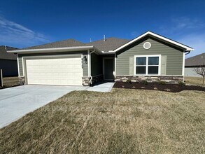 Building Photo - 8029 SE 6th Terrace