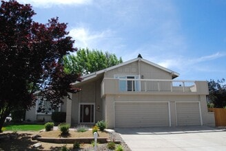 Building Photo - 4935 Golden Springs Dr
