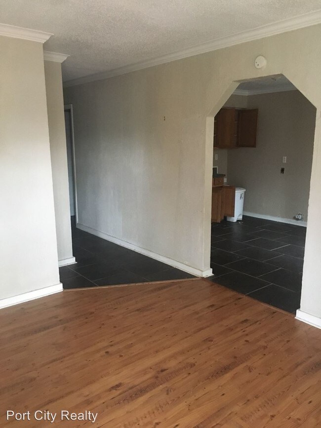 Foto del edificio - 3 br, 1 bath House - 4961 Durham Pl