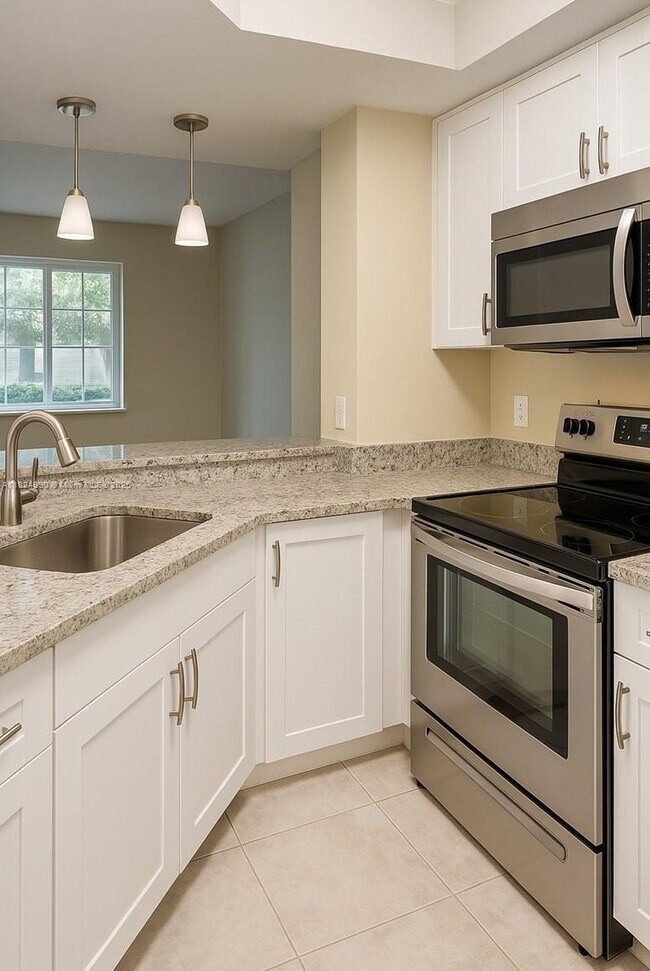 Foto del edificio - 765 SW 148th Ave
