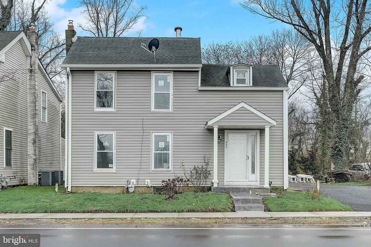 Primary Photo - 425 N Delmorr Ave