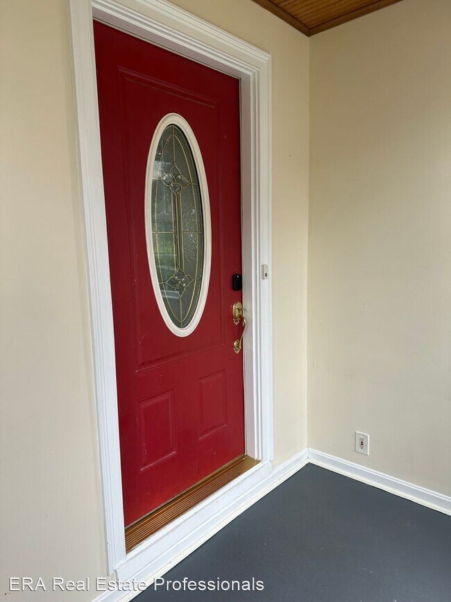 Foto del edificio - 3 br, 1 bath House - 321 E Randall Avenue