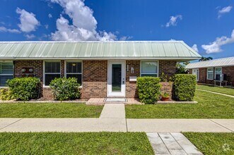 Building Photo - 2848 Arbutus St