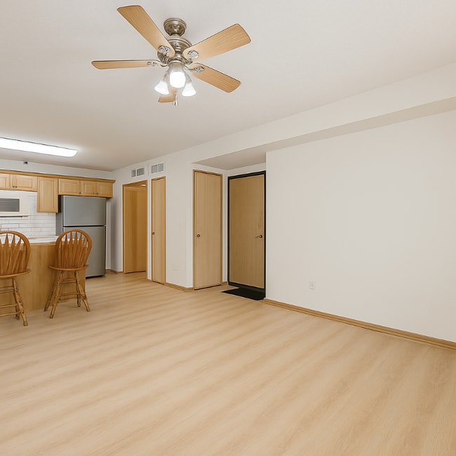 Building Photo - 5908 Sutton Pl