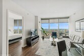 Foto principal - 727 W Madison St