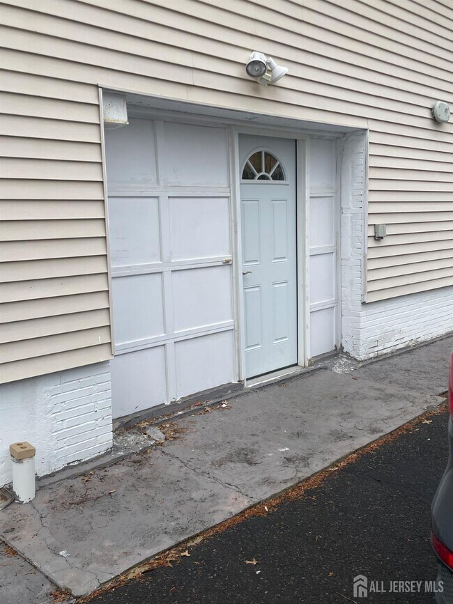 Foto del edificio - 92 Holly Rd